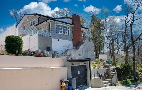 18 Arden Pl, Yonkers, NY 10701