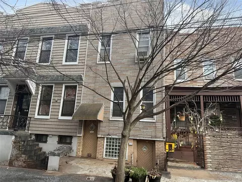68-09 60th St, Ridgewood, NY 11385