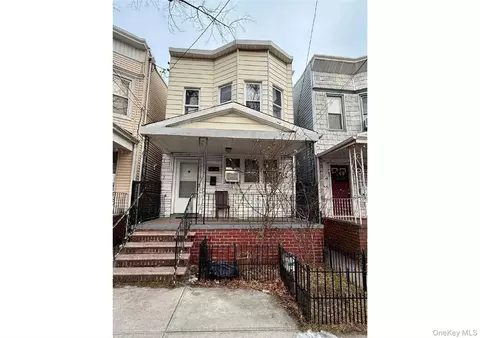 86-19 79th St, New York, NY 11421