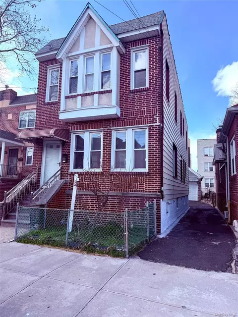 2819 Coddington Ave, New York, NY 10461