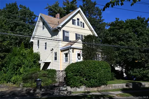44 Rockdale Ave, New Rochelle, NY 10801
