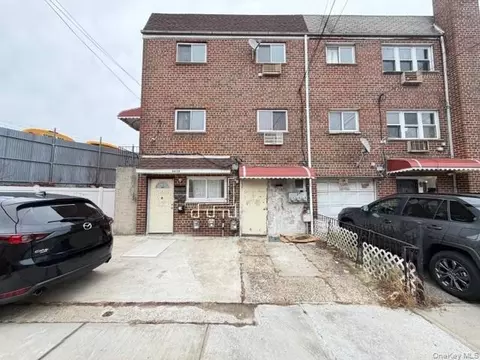 94-15 97th St, New York, NY 11416