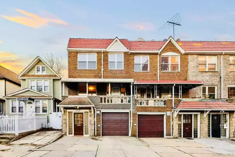 6028 Wetherole St, New York, NY 11373