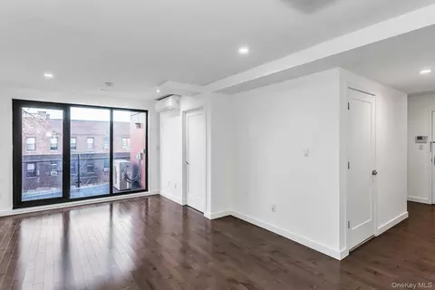 43-12 214th Pl #4D, New York, NY 11361