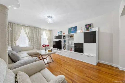 2285 Bragg St #2H, Brooklyn, NY 11229