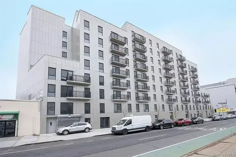 70-40 45th Ave #8H, Woodside, NY 11377