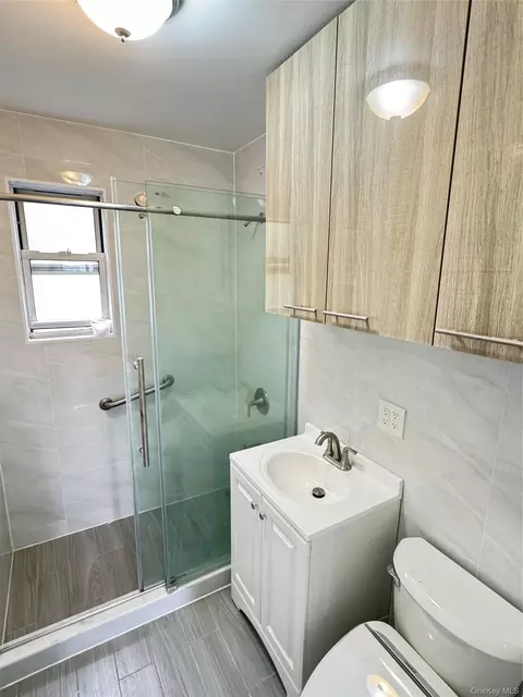 Bath - 68-09 138th St #2B, Flushing, NY 11367 photo 2 of 2