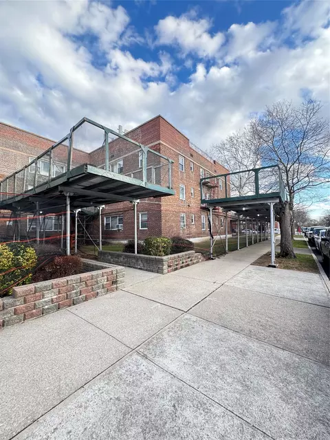 Exterior - 68-09 138th St #2B, Flushing, NY 11367 photo 1 of 1