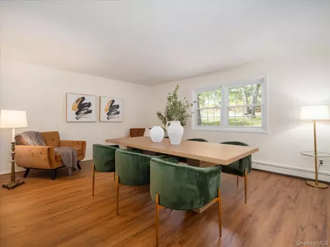 Dining - 3 Spring Rock Pl, Ramapo, NY 10977 photo 2 of 2