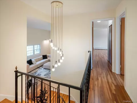 Entry Way - 3 Spring Rock Pl, Ramapo, NY 10977 photo 2 of 2