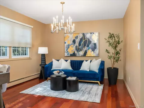 Living - 3 Spring Rock Pl, Ramapo, NY 10977 photo 1 of 5