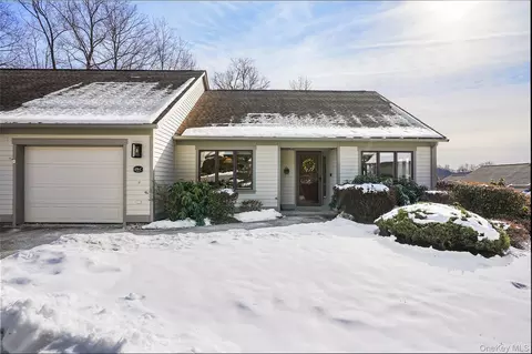 656 Heritage Hills Dr #C, Somers, NY 10589