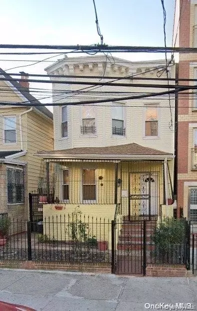 10432 39th Ave, New York, NY 11368