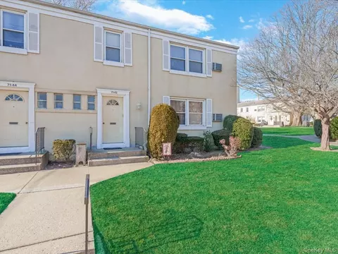 71-42 Little Neck Pkwy #153B, New York, NY 11004