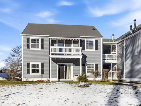 500 Commons Way #E, Fishkill, NY 12524