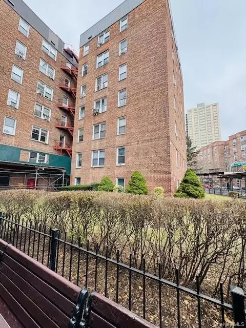 65-45 Yellowstone Blvd #5C, Forest Hills, NY 11375