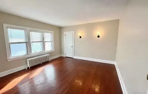 Living - 131 Spring St, Ossining, NY 10562 photo 1 of 2