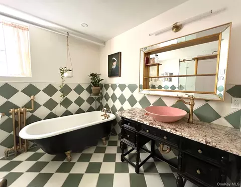 Bath - 131 Spring St, Ossining, NY 10562 photo 4 of 5