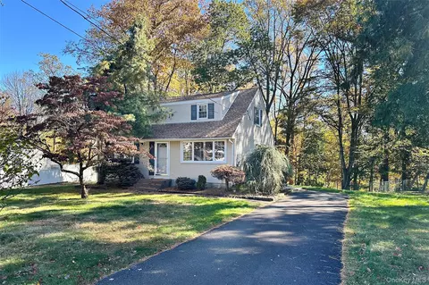 70 Buchanan St, Orangetown, NY 10965