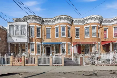 10409 94th Ave, New York, NY 11416