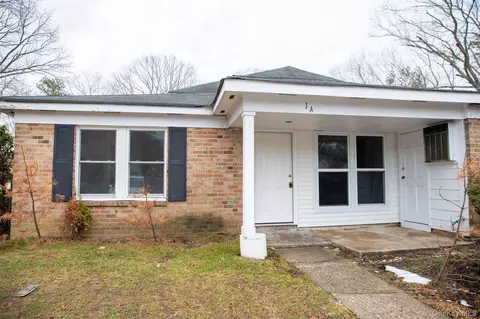 1 A Jamestown Ct, Ridge, NY 11961