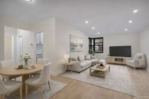 32-25 88 St #310, East Elmhurst, NY 11369