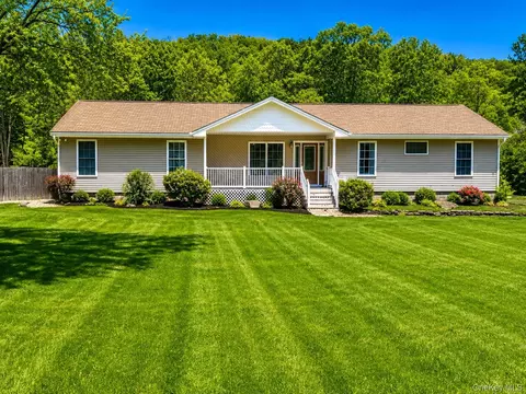 290 Gulf Rd, Rockland, NY 12776