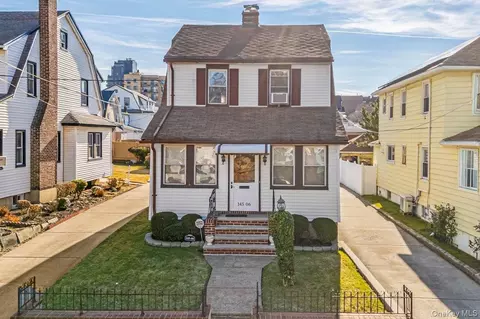 145-06 33rd Ave, Flushing, NY 11354