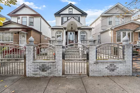 10480 113th St, South Richmond Hill, NY 11419
