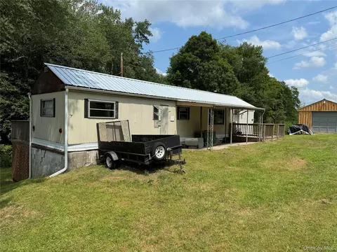 204 Mongaup Rd, Hurleyville, NY 12747