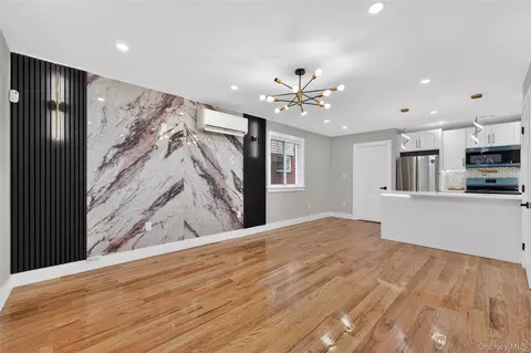 10240 220th St, New York, NY 11429