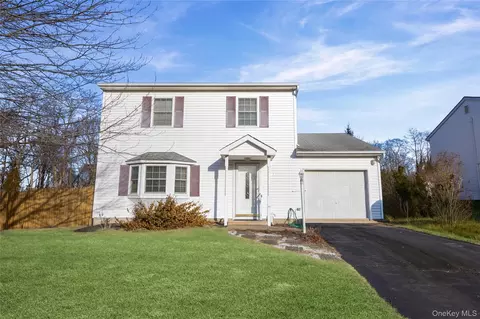 1191 E 3rd Ave, Bay Shore, NY 11706