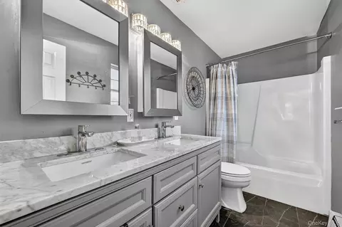 Bath - 508 Walker Valley Rd, Mamakating, NY 12566 photo 1 of 4