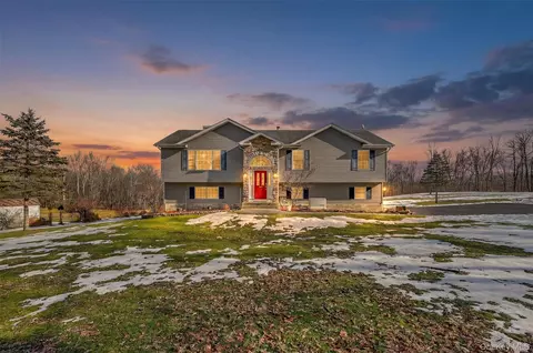 Exterior - 508 Walker Valley Rd, Mamakating, NY 12566 photo 2 of 6
