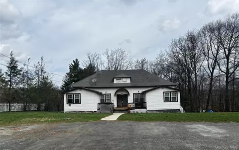 210 Mt Prosper Rd, Mamakating, NY 12790