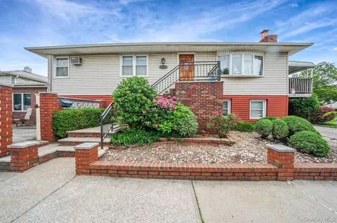 15951 160th Ave, Howard Beach, NY 11414