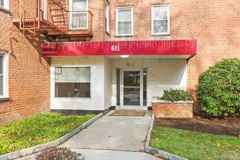 611 Palmer Rd #5X, Yonkers, NY 10701