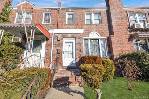 141 05 59th Ave, Flushing, NY 11355