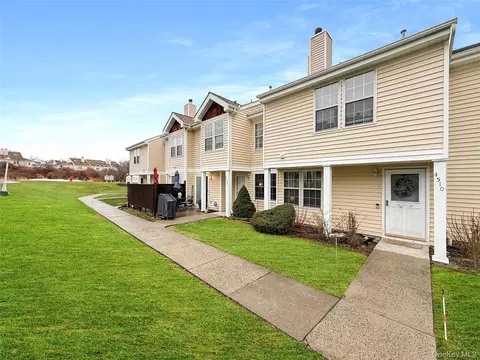 4508 Whispering Hls, Chester, NY 10918