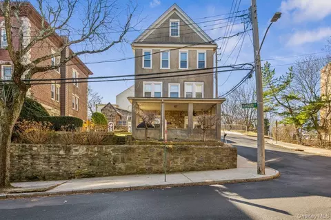 28 Maynard St, Eastchester, NY 10707