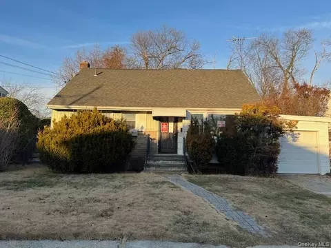 45 Alabama Ave, Hempstead, NY 11550