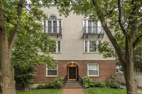 15 Meadow Ave #6, Bronxville, NY 10708
