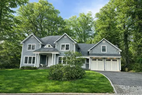 214 Downing Ave, Sea Cliff, NY 11579