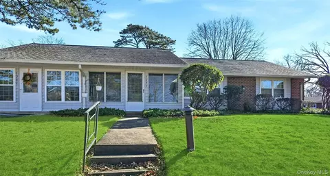 128 Exmore Ct # D, Ridge, NY 11961