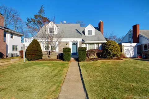 244 Hamilton Ave, West Hempstead, NY 11552
