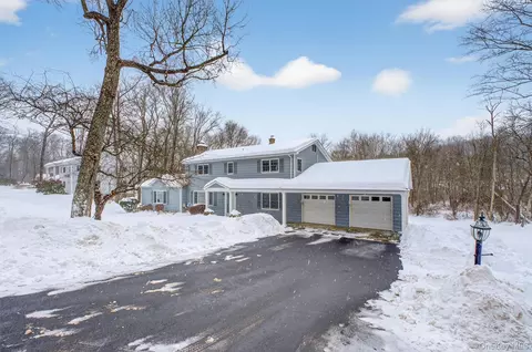 2213 Van Cortlandt Cir, Yorktown, NY 10598