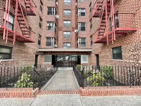 88-11 Northern Blvd #A310, Jackson Heights, NY 11372