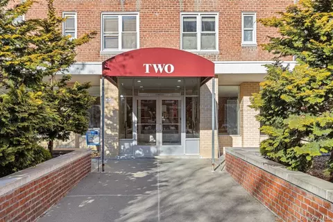 2 Sadore Ln #7W, Yonkers, NY 10710