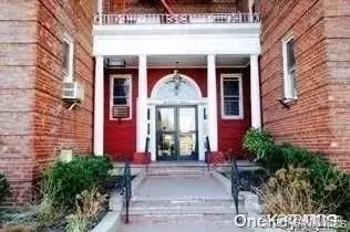 114-20 Queens Blvd #E 8, New York, NY 11375