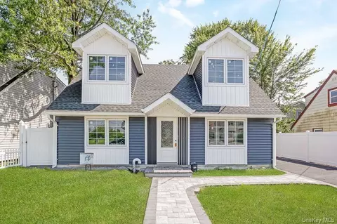 335 Peninsula Blvd, Cedarhurst, NY 11516